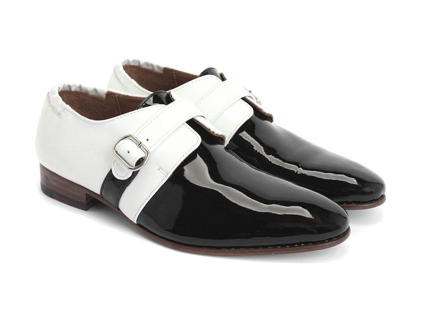Johnston Black & White Single monkstrap shoe: Quarter view