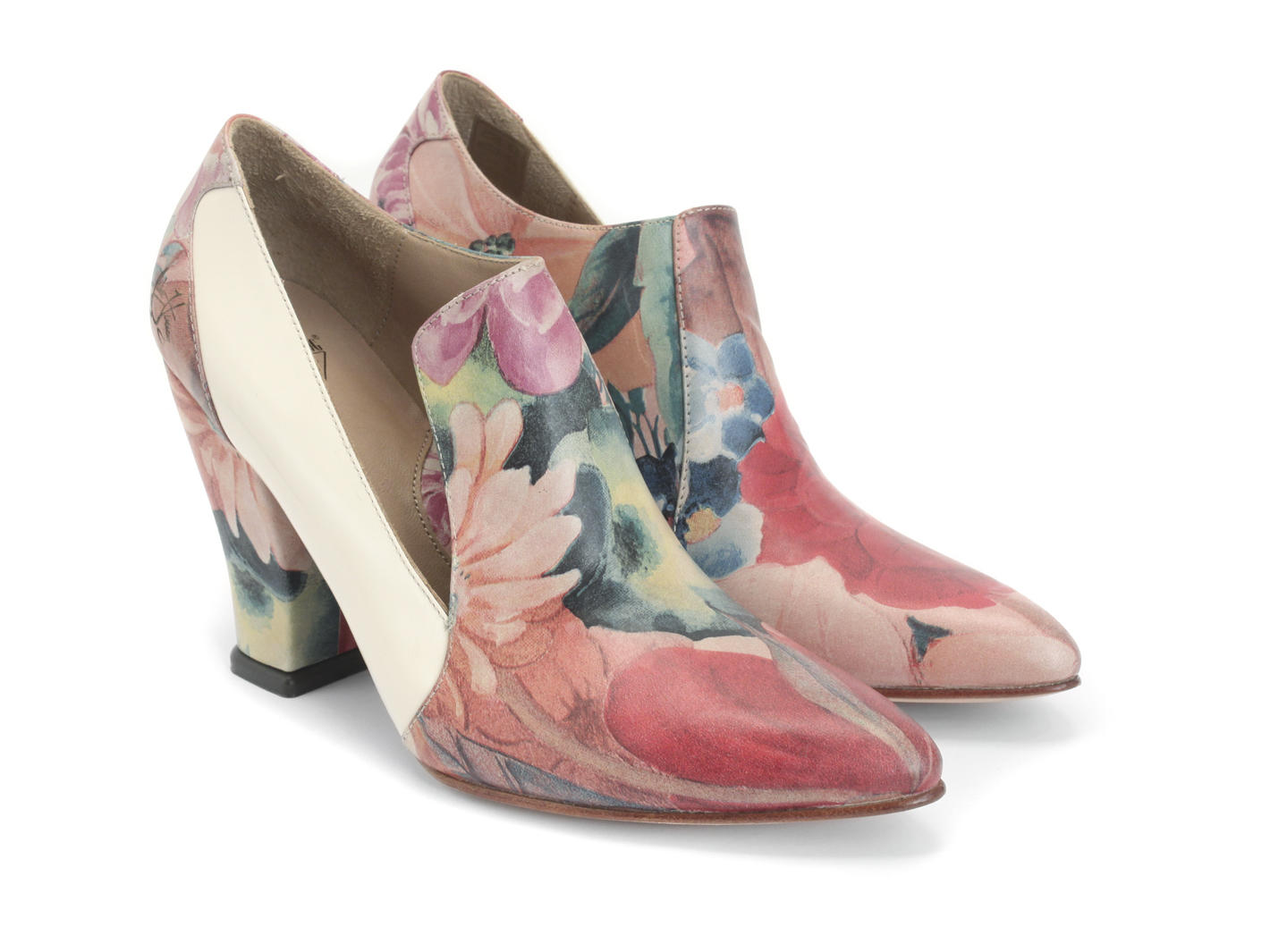 Kendra Floral & Cream Pointed-Toe Leather Heels: Quarter view