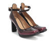 Louise Burgundy: Quarter view