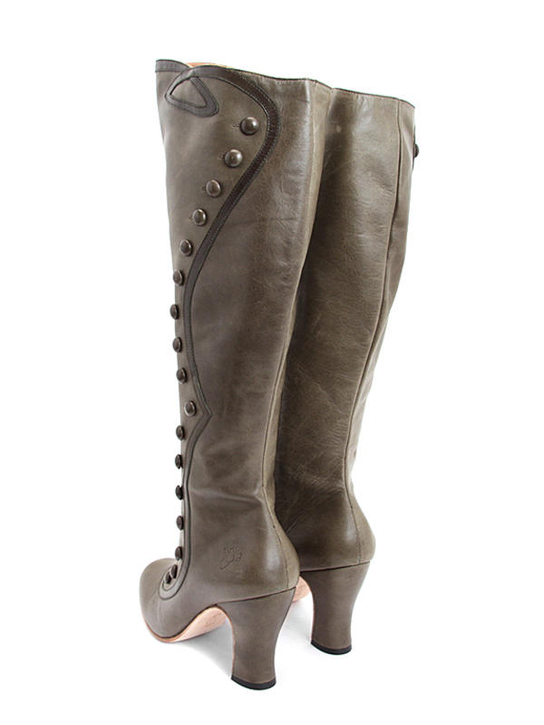 Lourdes Olive