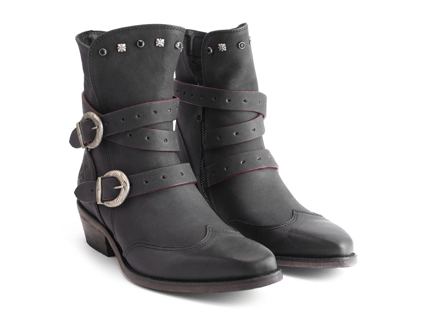 Mitchell Black Studded ankle boot: Quarter view