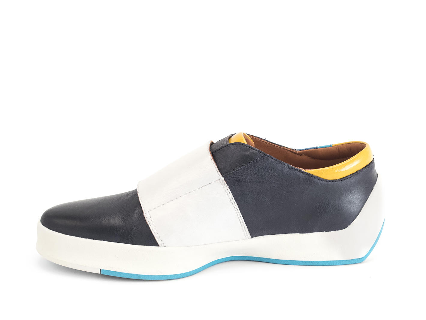 Moving Navy Sneaker with strap: Profile inside