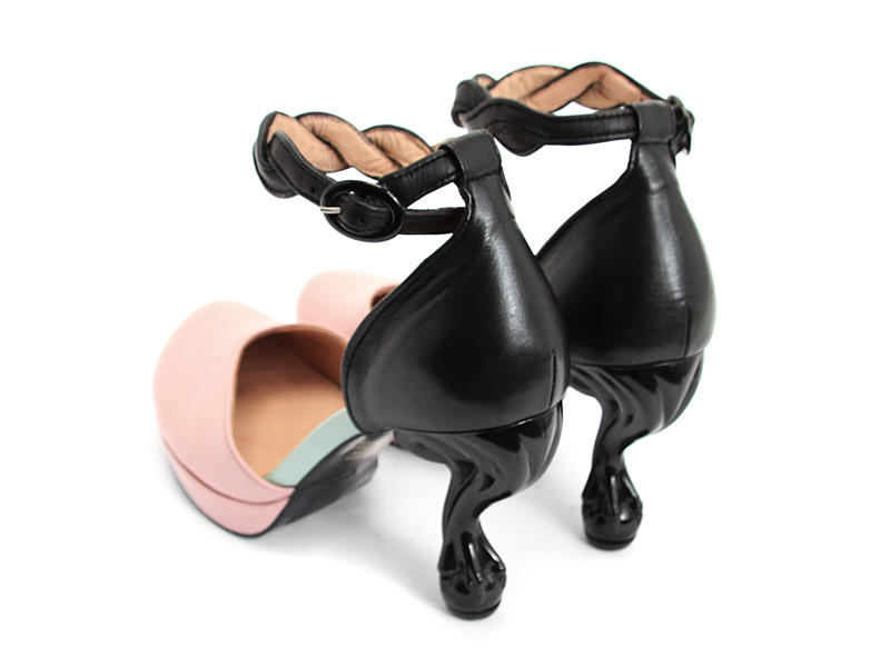 Nefertiti Pink & Black