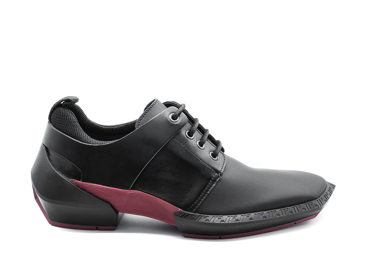 Omni Noir Chaussure de sport lacée avec harnais: Profile outside