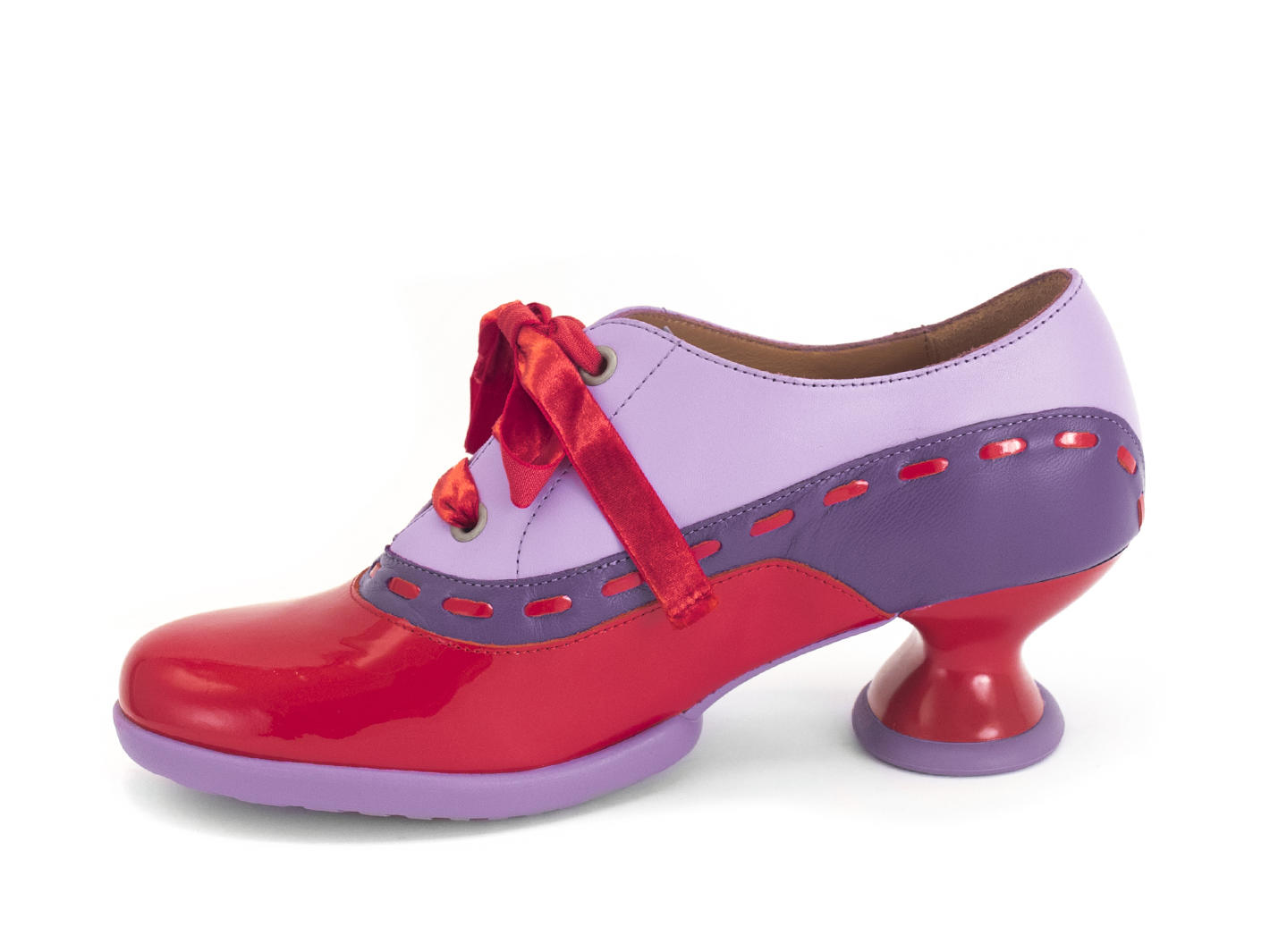 Peacemaker Red/Purple/Pink Lace-up shoe with stitching: Profile inside