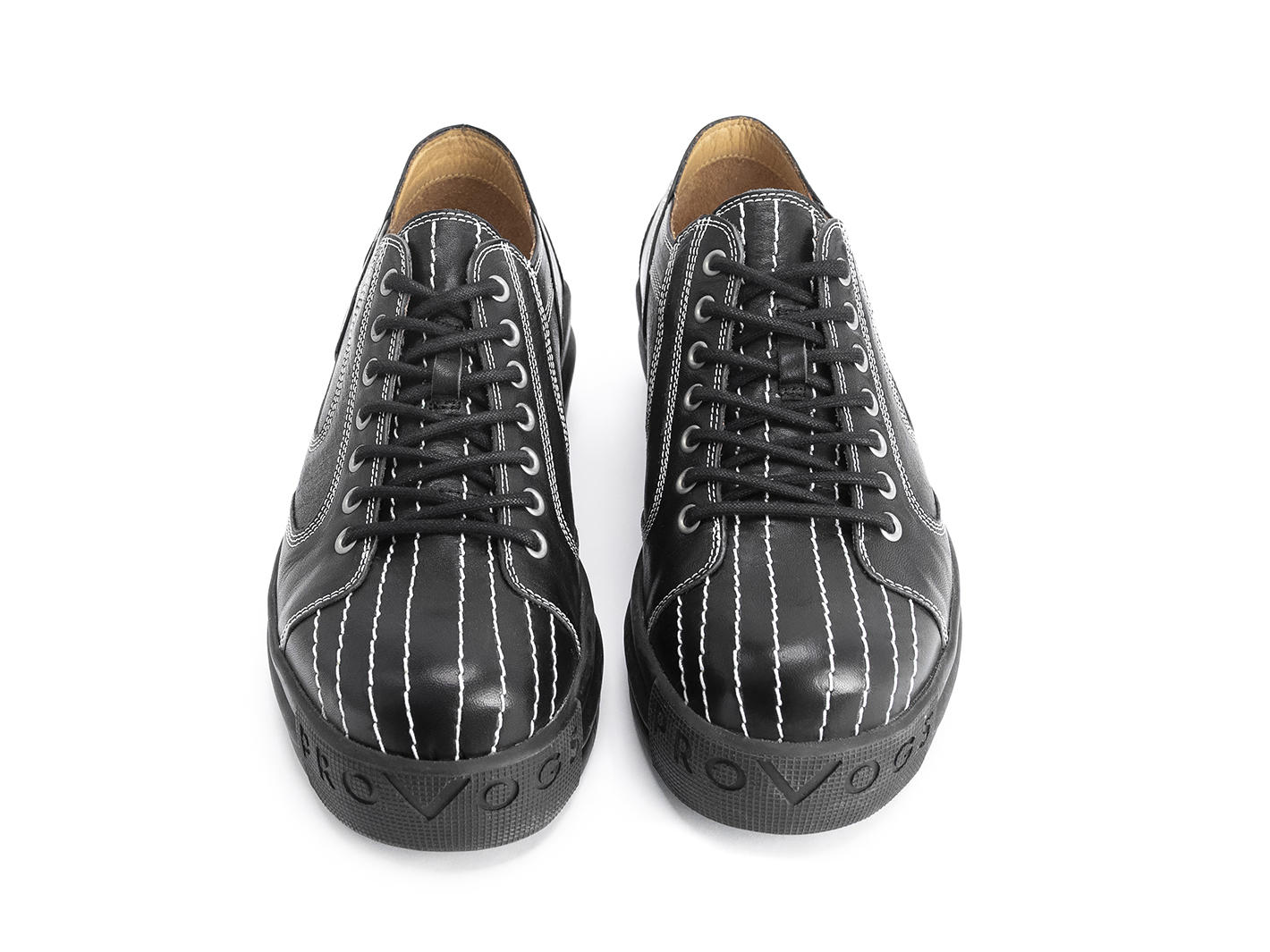 PV1 Noir Chaussure de sport avec semelle plateforme: Front