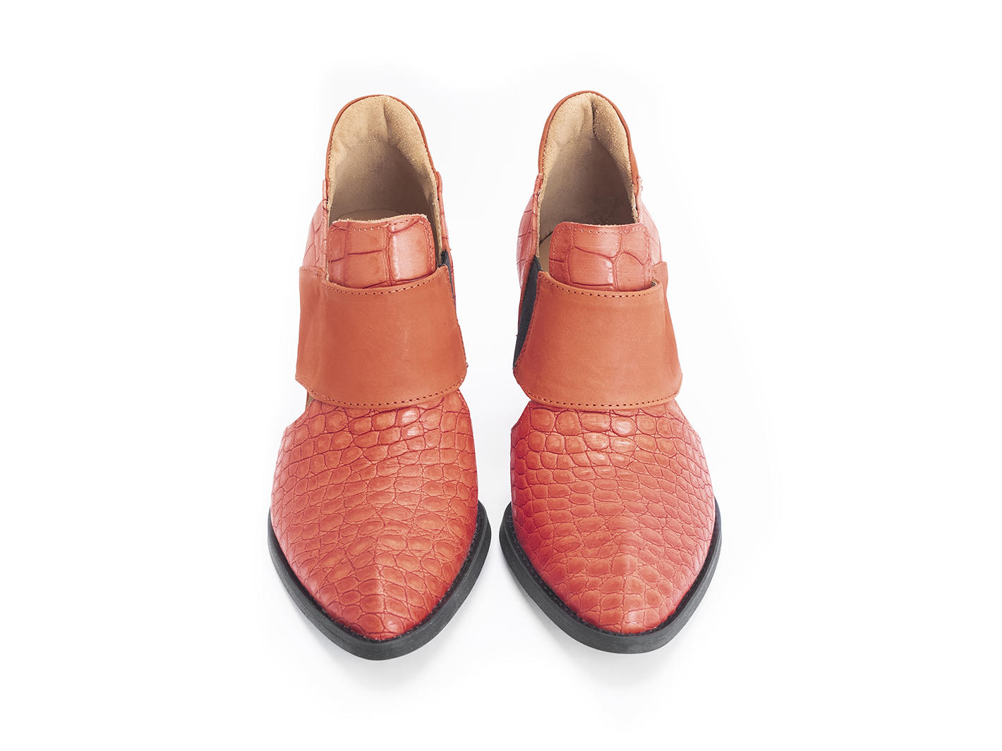 Room 502 Orange croc Open-sided bumped toe heel: Front