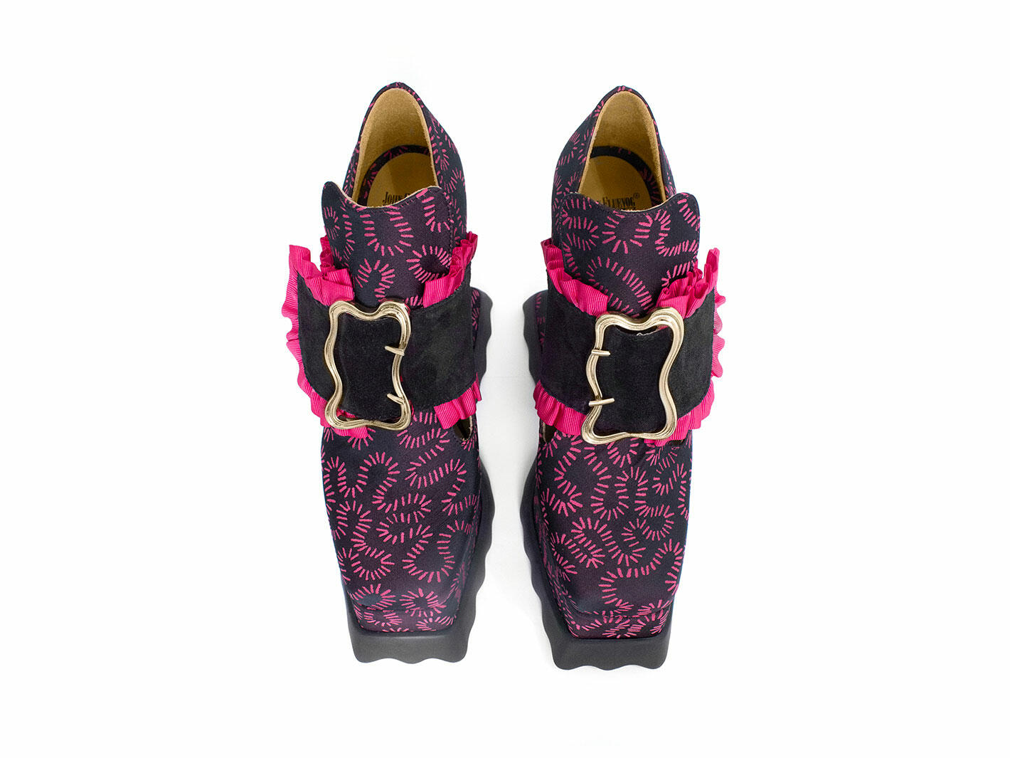 Ruffle Elektra Noir/traits roses Talon à plateforme avec boucle: Front