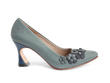Viola Blue Classic pump with appliqué: Profile outside