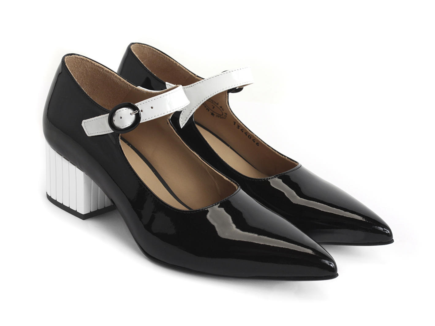 Vivian Noir & blanc Block heeled mary jane: Quarter view