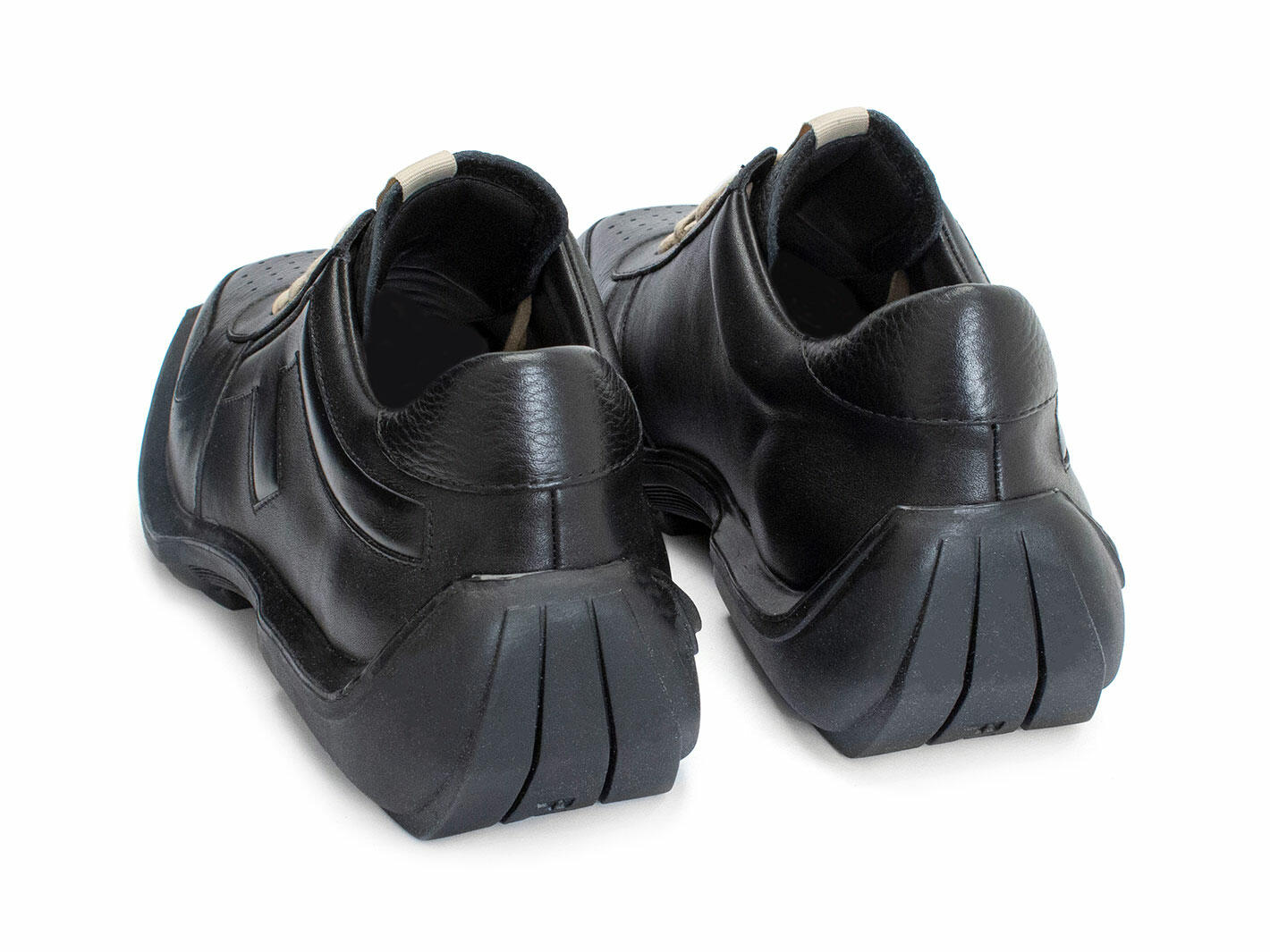 Wade Black Contrast Lace-Up Leather Sneakers: Back